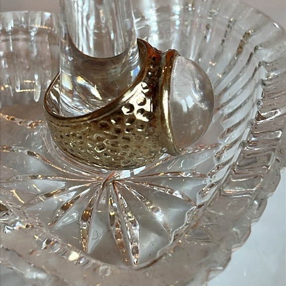 Hammered Goldtone and Clear Stone Ring - Picture 6 of 10